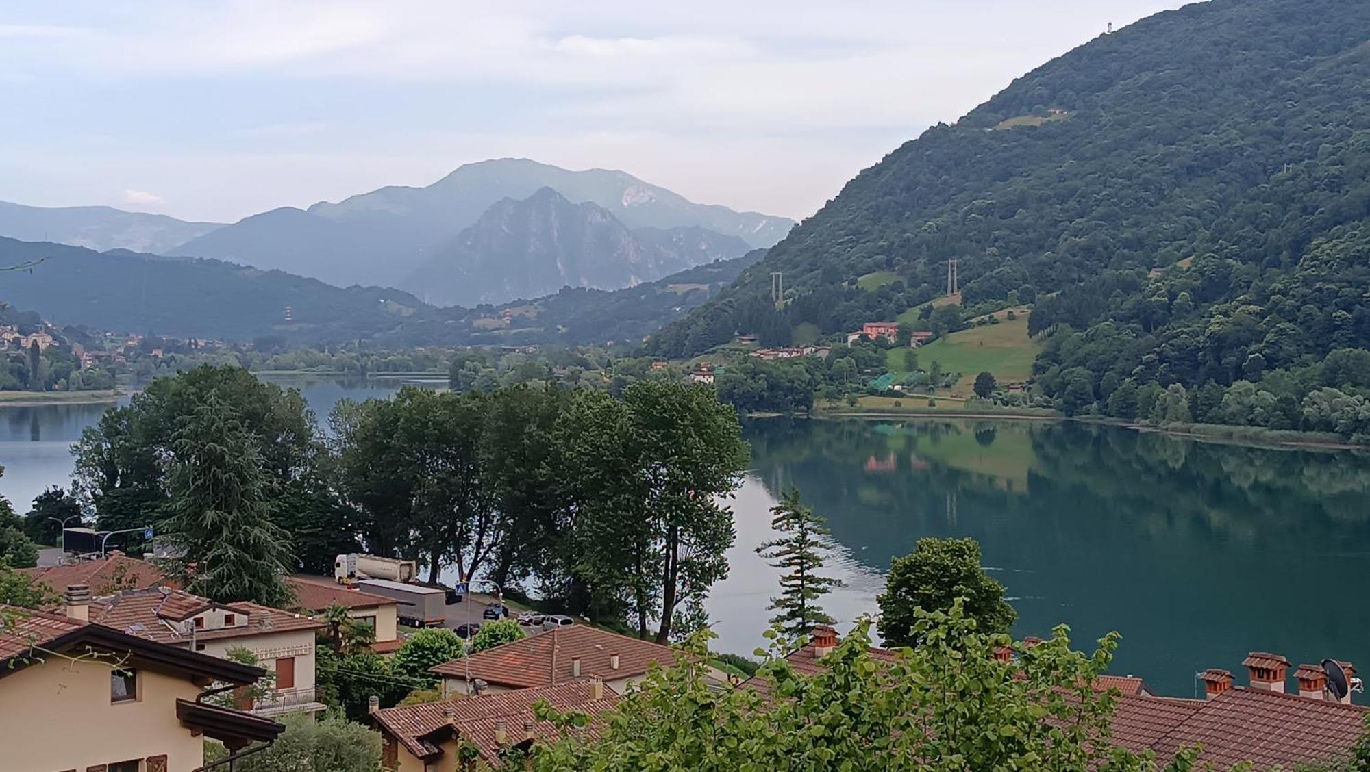 Casa Vacanza Ranzanico Lago, Lago Di Endine - Relax E Natura Tutta Da Vivere Exterior photo